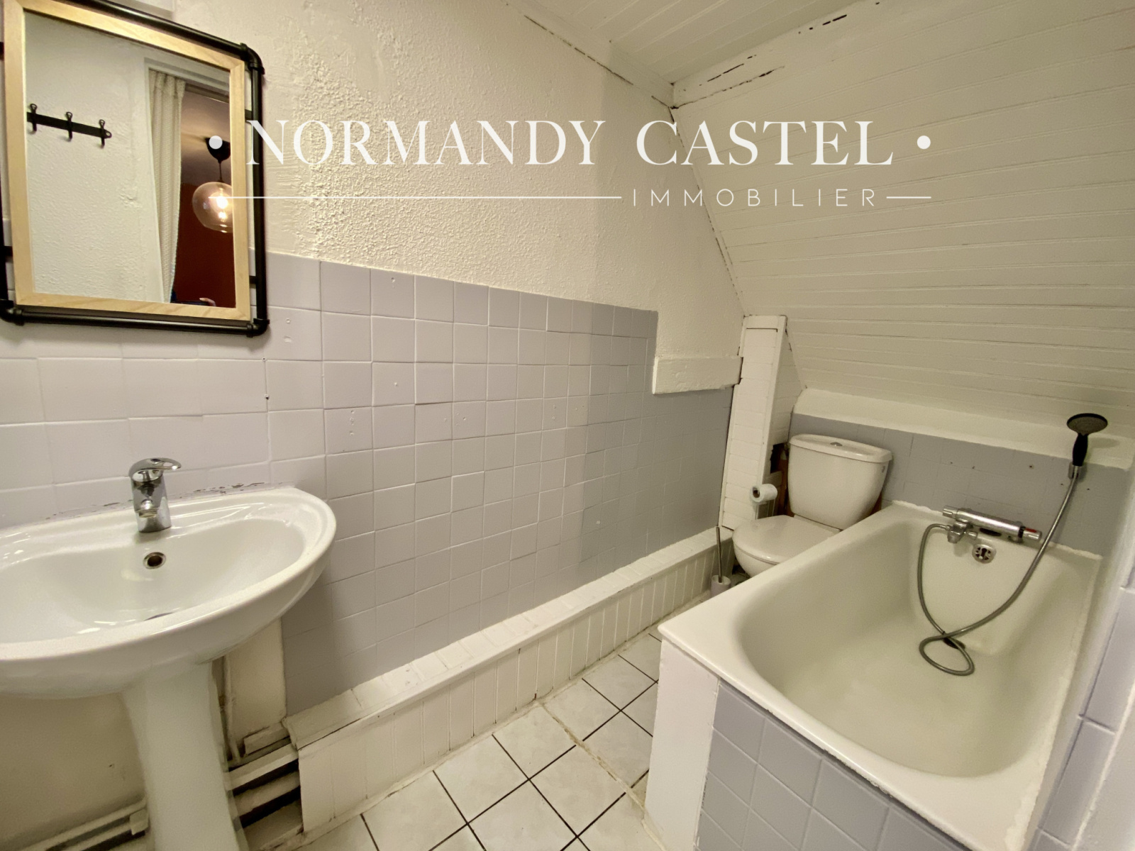 Image_, Maison de village, Pont-l'Évêque, ref :1645